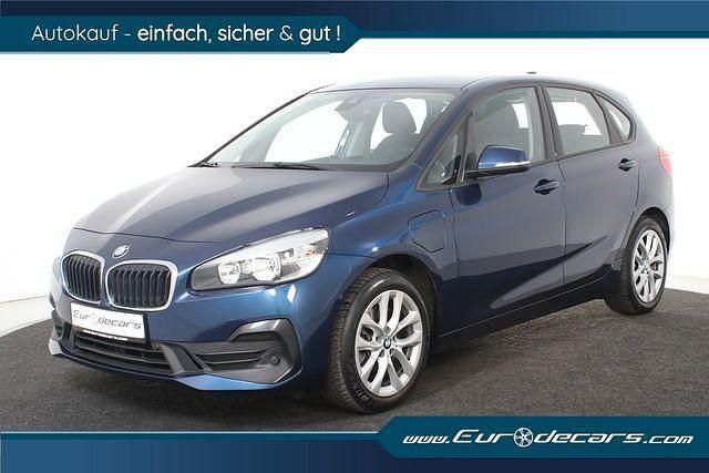 Blau Gebraucht 2019 BMW 225 Active Tourer Sport Line Van / Kleinbus | 15.500 € (Fairer Preis) - Bild 1/4