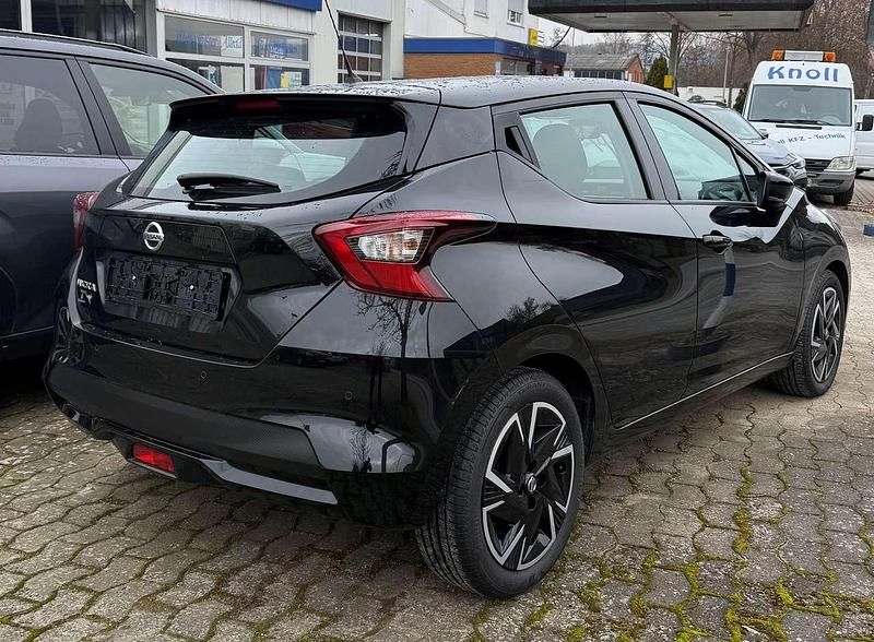 Gebraucht Nissan Micra N-Way 92 PS (67 kW) 2021 Enigma black Kleinwagen
