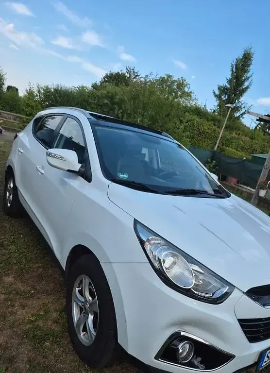 Gebraucht Hyundai ix35 Style 163 PS (119 kW) 2011 Weiß SUV