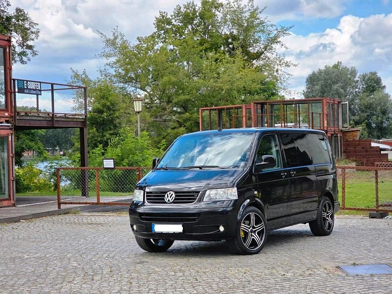 Schwarz Gebraucht 2005 VW T5 Highline Van | 12.600 € (Teuer) - Bild 1/4