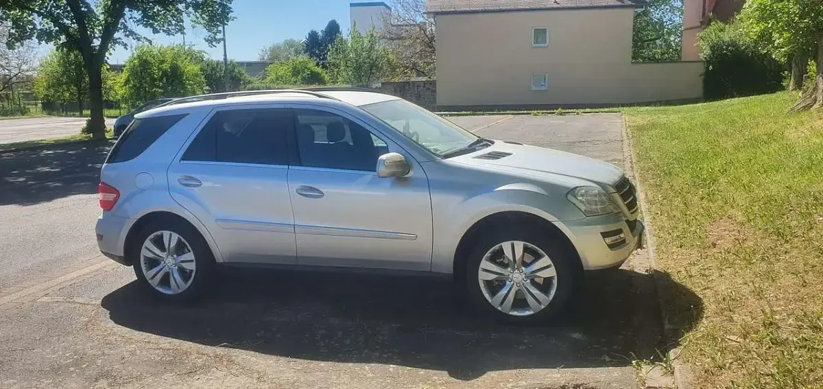 Gebraucht Mercedes ML420 306 PS (225 kW) 2009 SUV