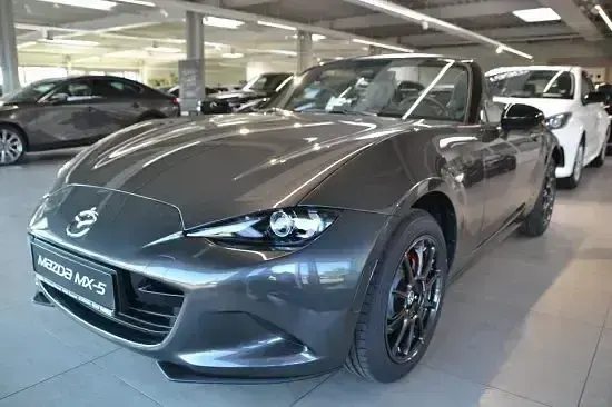 Neu Mazda MX5 Homura-Line 132 PS (97 kW) 2026 Grau Cabrio