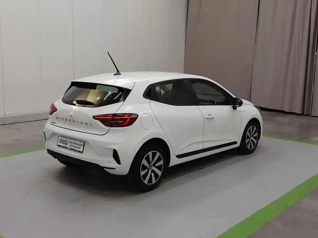 Gebraucht Mitsubishi Colt 91 PS (66 kW) 2024 Weiß Kleinwagen