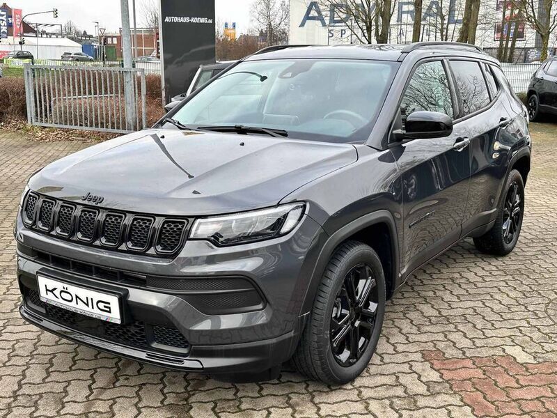 Graphite grey (5dt) Gebraucht 2023 Jeep Compass Night Eagle SUV | 25.999 € (Superpreis) - Bild 1/4