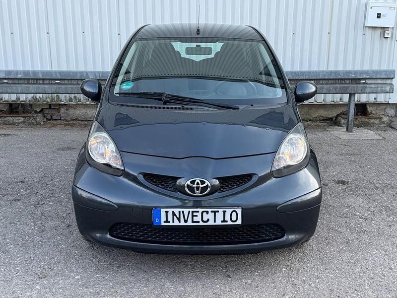 Gebraucht Toyota Aygo 68 PS (50 kW) 2007 Dark grey mica Kleinwagen