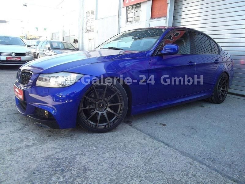Gebraucht BMW 325 Comfort Edition 218 PS (160 kW) 2011 Blau Limousine