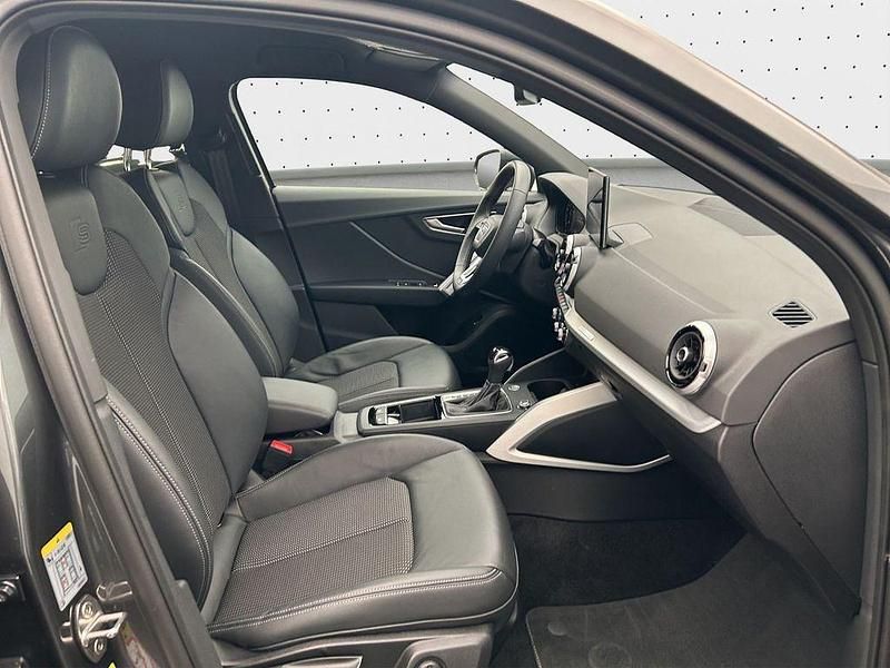 Gebraucht Audi Q2 S-Line 150 PS (110 kW) 2025 Grau SUV