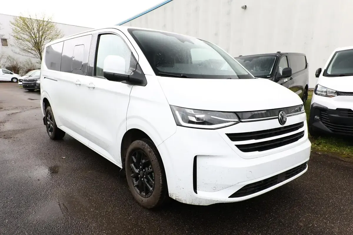 Neu VW Caravelle Style 150 PS (110 kW) 2026 Clear white Van