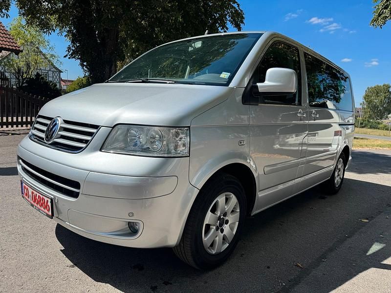 Silber Gebraucht 2004 VW T5 Van | 12.900 € (Etwas zu teuer) - Bild 1/4