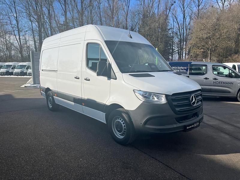 Gebraucht Mercedes Sprinter 170 PS (125 kW) 2025 Arktikweiß Van