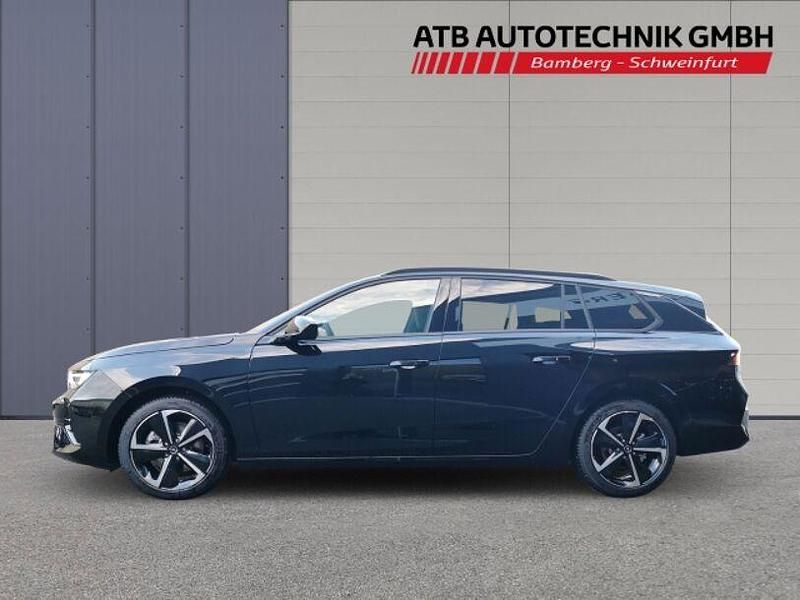 Gebraucht Opel Astra 131 PS (96 kW) 2024 Schwarz Kombi