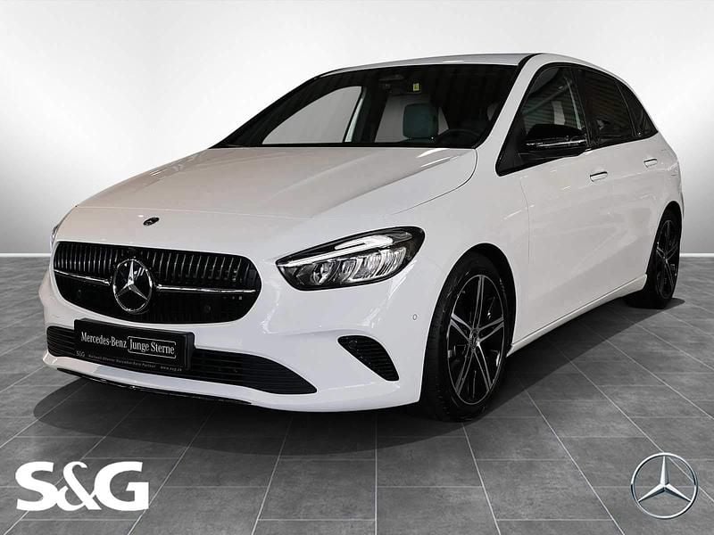 Używany Mercedes B200 Progressive 163 KM (119 kW) 2024 Minivan