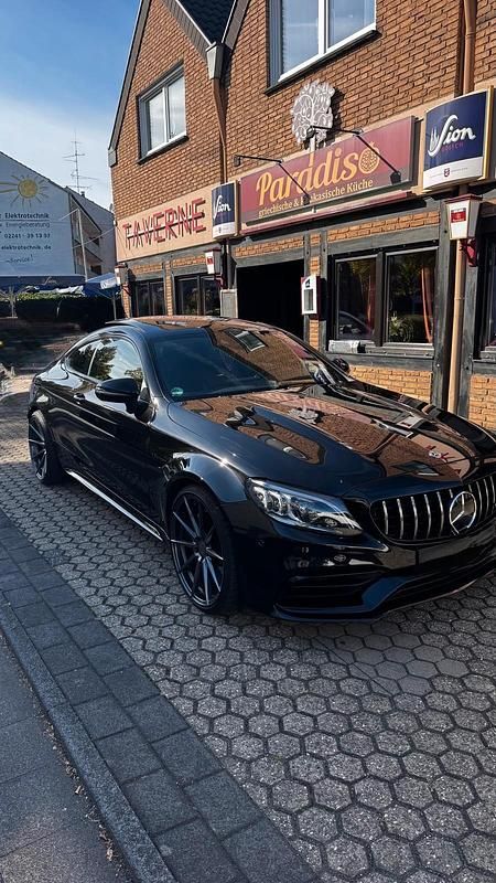 Schwarz Gebraucht 2019 Mercedes C63 AMG Coupé | 56.000 € (Guter Preis) - Bild 1/4