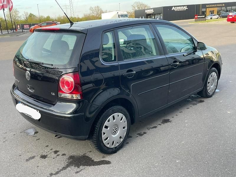 Usado VW Polo Comfortline 75 HP (55 kW) 2006 Preto Citadino