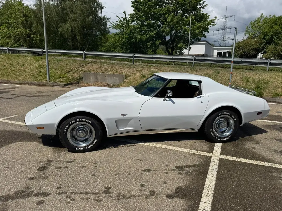 Gebraucht Chevrolet Corvette C3 190 PS (139 kW) 1977 Weiß Coupé