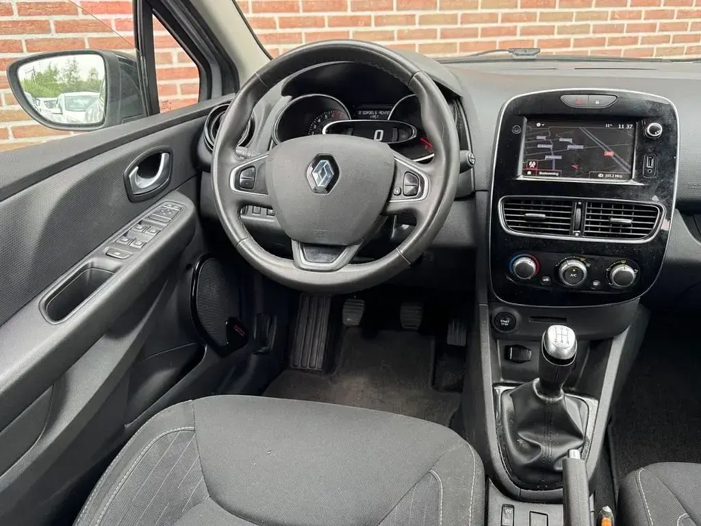 Gebraucht Renault Clio V LIMITED 88 PS (64 kW) 2020 Grau Kombi