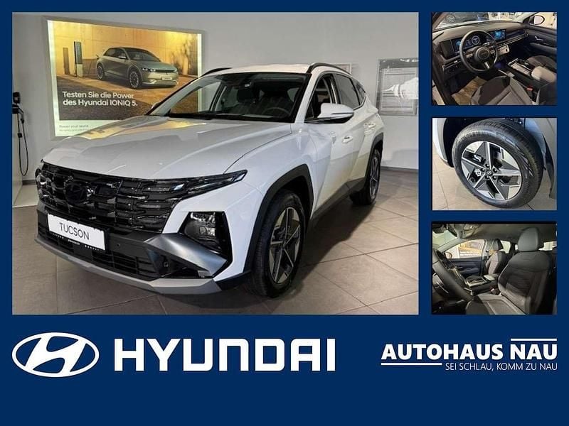 Atlas white / sol Neu 2025 Hyundai Tucson Trend SUV | 33.990 € (Fairer Preis) - Bild 1/4