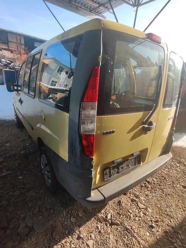 Gebraucht Fiat Doblò 66 PS (48 kW) 2002 Gelb Van / Kleinbus