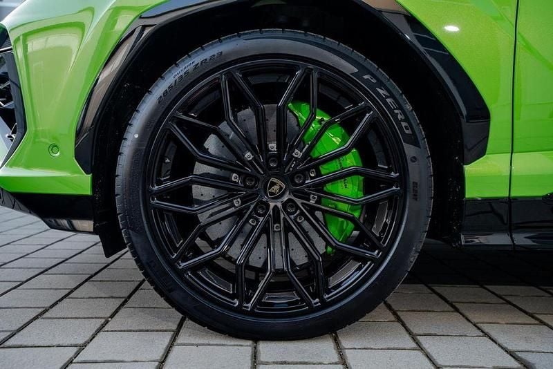 Neu Lamborghini Urus 799 PS (587 kW) 2026 Grün SUV