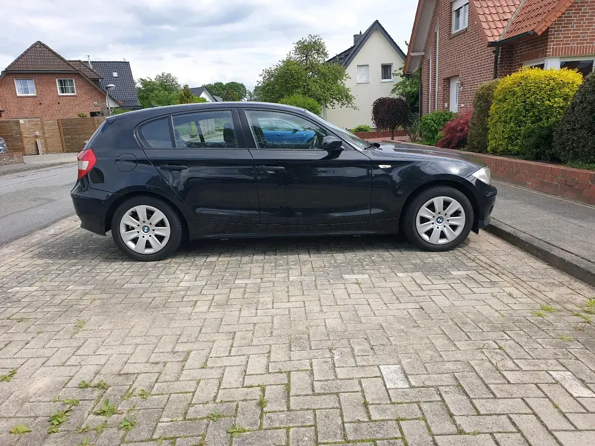 Gebraucht BMW 116 115 PS (84 kW) 2007 Schwarz Kleinwagen