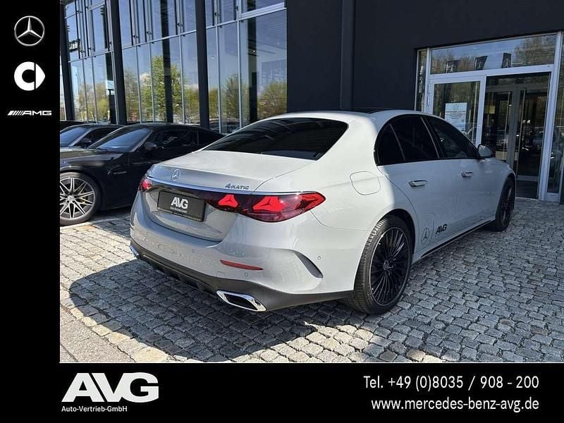Gebraucht Mercedes E300 AMG line 313 PS (230 kW) 2026 Grau Limousine