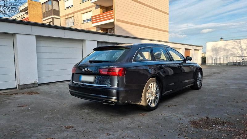Gebraucht Audi A6 S-Line 218 PS (160 kW) 2015 Blau Kombi