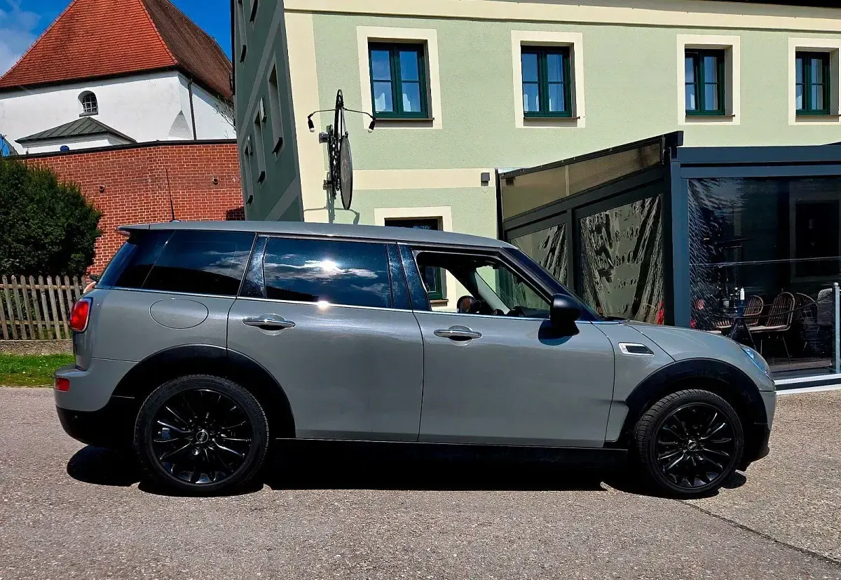 Usata Mini ONE 102 CV (75 kW) 2017 Grigio Utilitaria