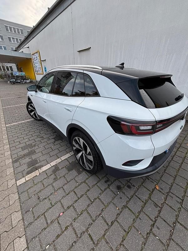 Weiß Gebraucht 2020 VW ID.4 Pro SUV | 27.999 € (Fairer Preis) - Bild 1/4