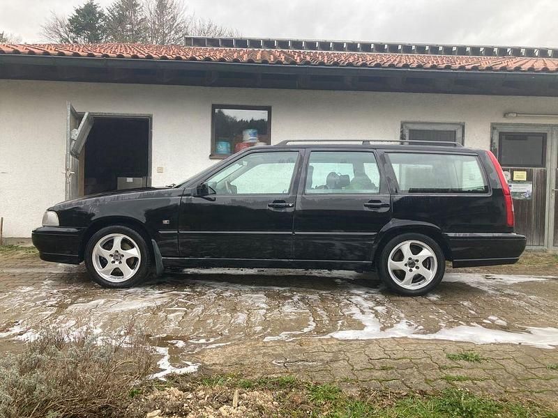 Gebraucht Volvo V70 144 PS (105 kW) 1997 Schwarz Kombi