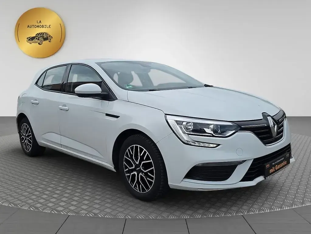Gebraucht Renault Mégane Play 110 PS (80 kW) 2018 Weiß Limousine