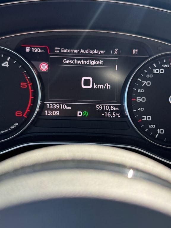 Second-hand Audi A4 Design 150 CP (110 kW) 2019 Negru Break