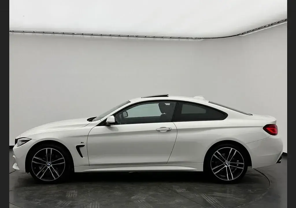 Gebraucht BMW 420 Coupé M Sport 190 PS (139 kW) 2020 Weiß Coupé