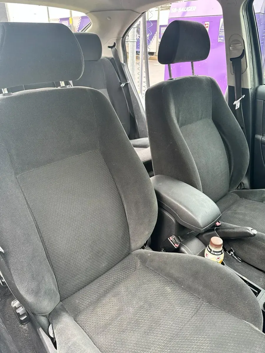 Gebraucht Ford Mondeo 146 PS (107 kW) 2002 Grau Limousine
