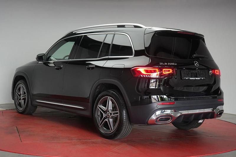 Gebraucht Mercedes GLB220 AMG line 190 PS (139 kW) 2023 Schwarz SUV