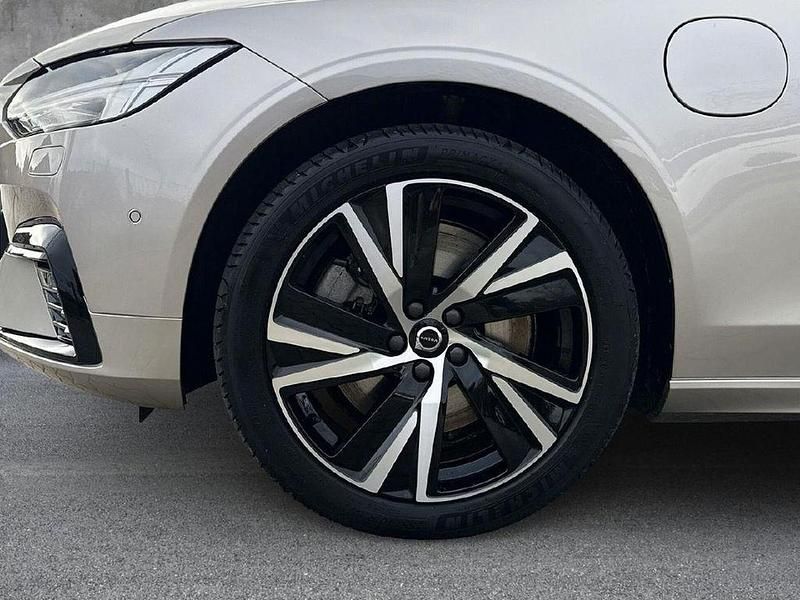 Second-hand Volvo V90 Ultimate 455 CP (334 kW) 2022 Bright dusk / metallic Break