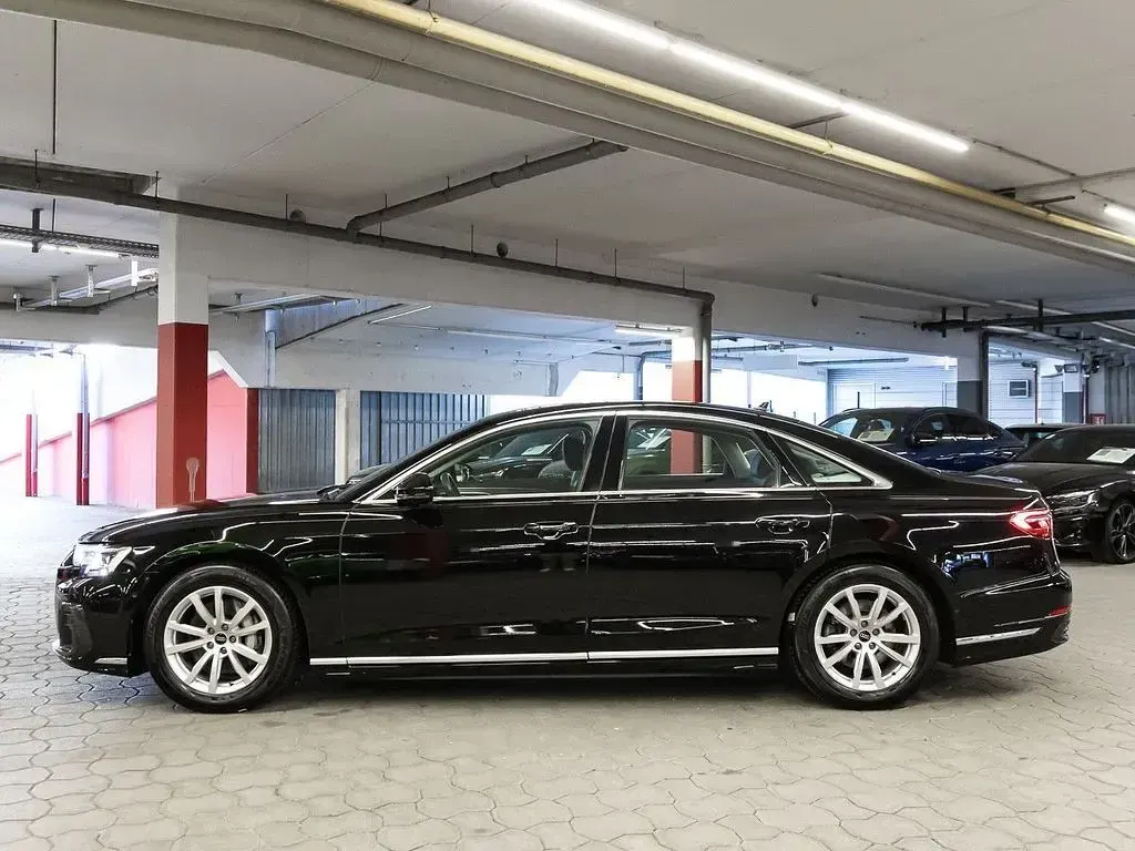 Gebraucht Audi A8 Ambiente 286 PS (210 kW) 2023 Brillantschwarz Limousine