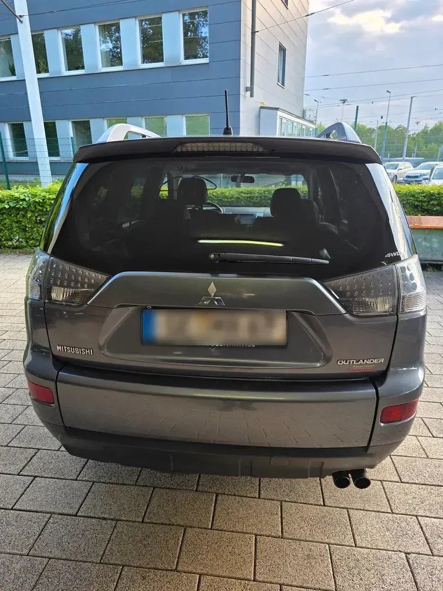Gebraucht Mitsubishi Outlander Instyle 140 PS (102 kW) 2008 Grau SUV