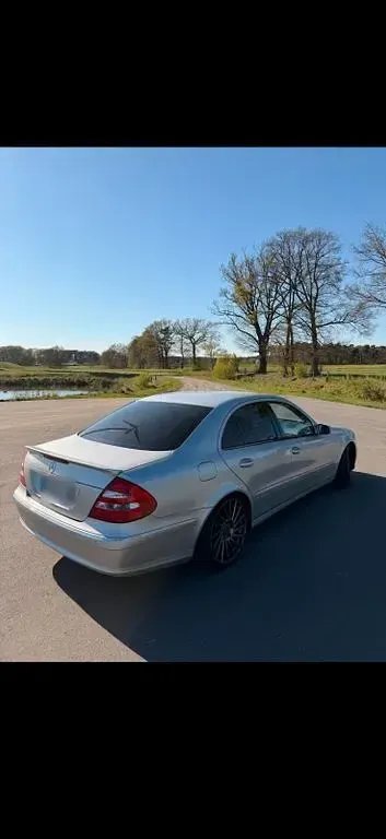 Brugt Mercedes E200 Elegance 163 HK (119 kW) 2003 Sølv Sedan