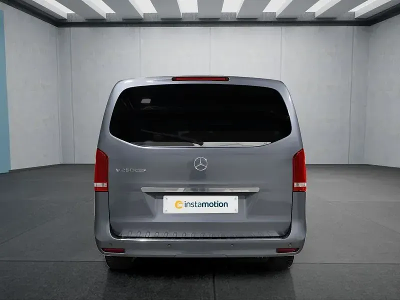 Gebraucht Mercedes V250 190 PS (139 kW) 2023 Grau Van / Kleinbus