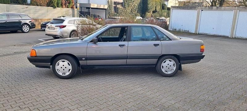 Gebraucht Audi 100 Design 136 PS (100 kW) 1988 Grau Limousine