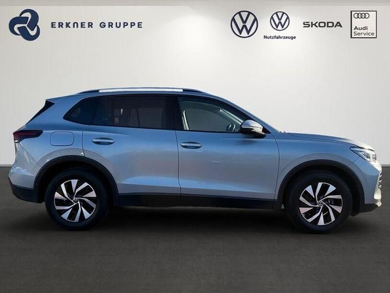 Gebraucht VW Tiguan 2024 Silber SUV