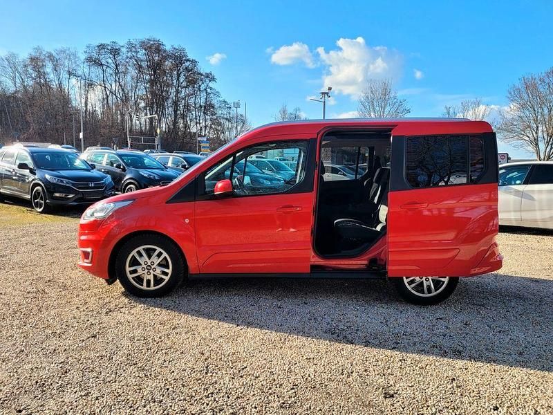 Gebraucht Ford Tourneo Connect Titanium 120 PS (88 kW) 2020 Rot Van / Kleinbus