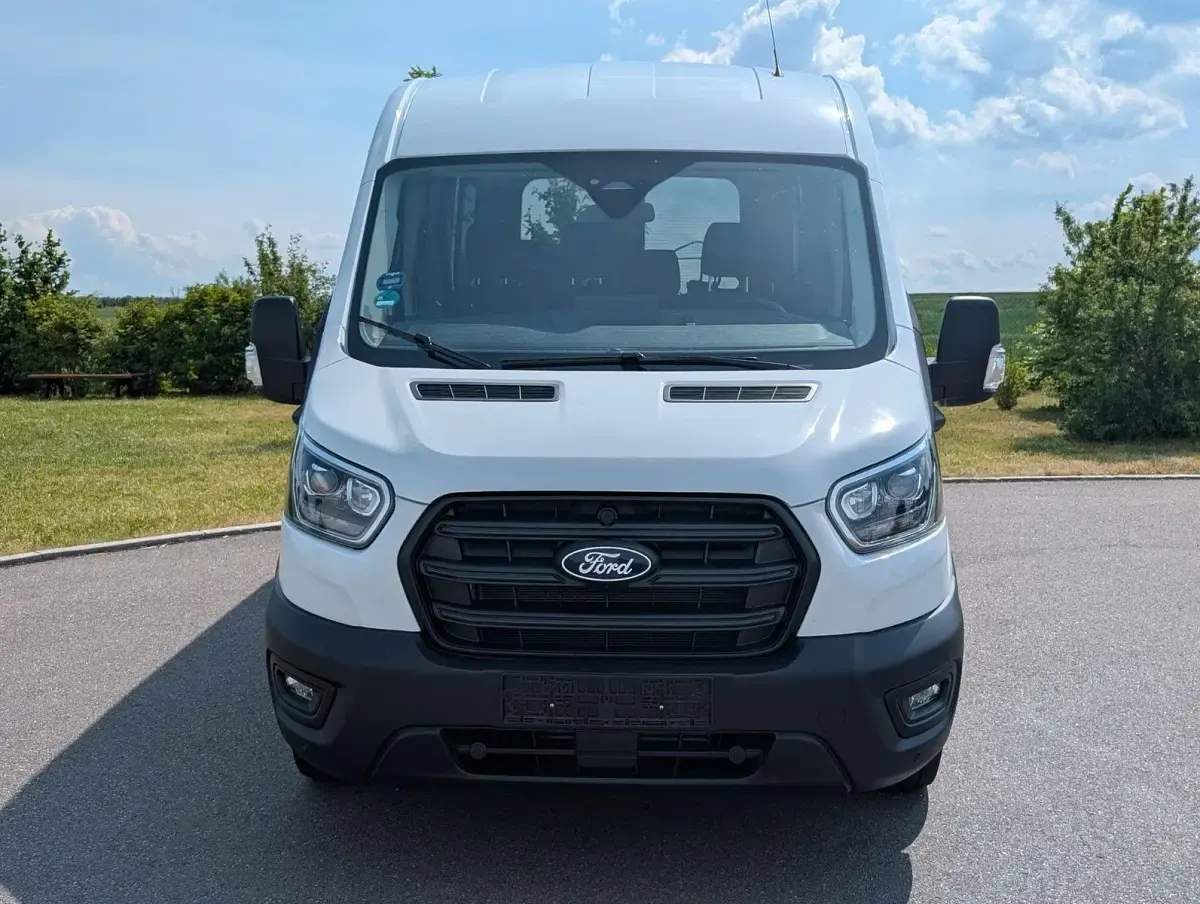 Gebraucht Ford Transit 150 PS (110 kW) 2025 Weiß Van / Kleinbus