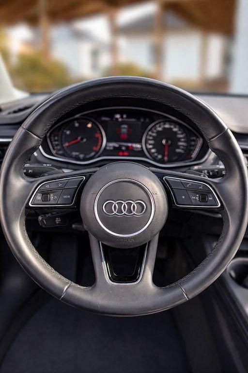 Gebraucht Audi A4 S-Line 163 PS (119 kW) 2021 Schwarz Kombi