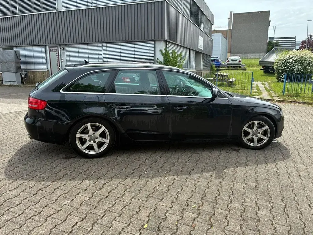 Gebraucht Audi A4 Ambition 190 PS (139 kW) 2009 Phantomschwarz Kombi