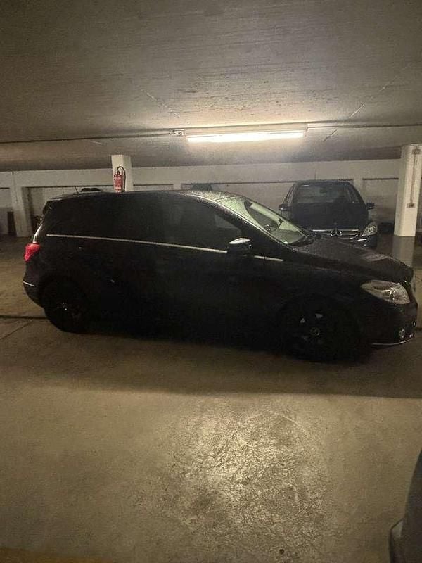 Gebraucht Mercedes B180 122 PS (89 kW) 2012 Van / Kleinbus