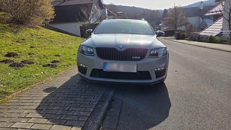 Gebraucht Skoda Octavia RS 230 PS (169 kW) 2017 Grau Kombi