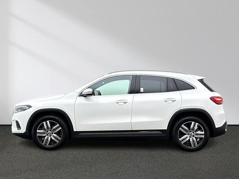 Gebraucht Mercedes EQA350 Progressive 214 kW (292 PS) 2025 Unilack polarweiß SUV