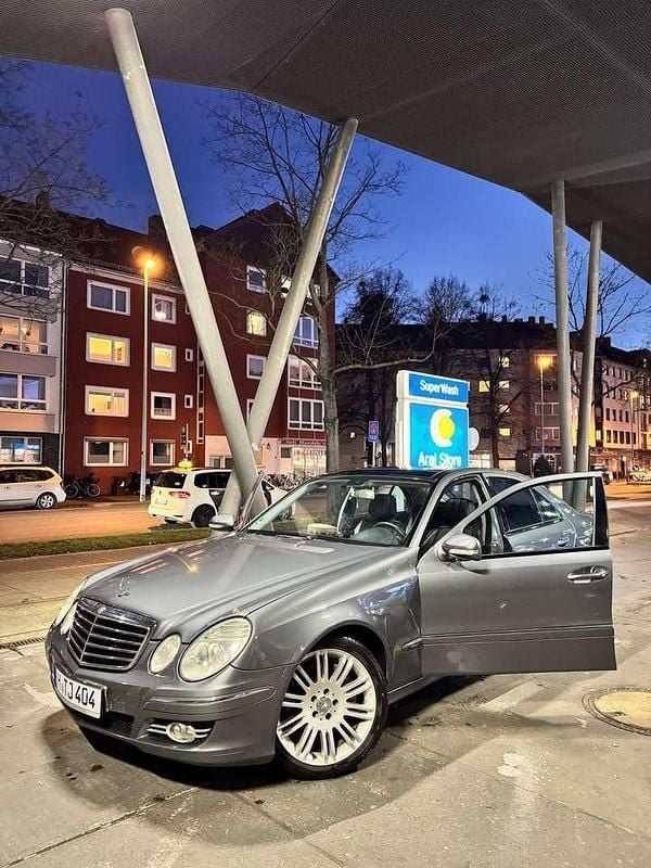 Gebraucht Mercedes E420 Elegance 314 PS (230 kW) 2006 Silber Limousine