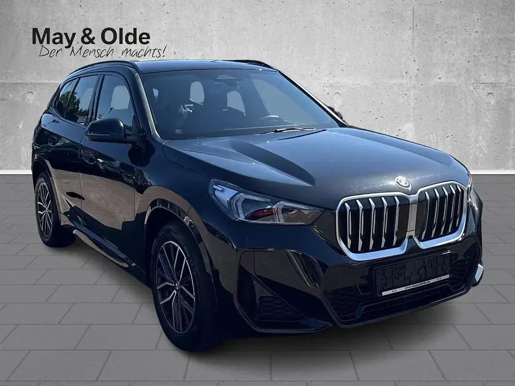 Gebraucht BMW X1 Performance 136 PS (100 kW) 2025 Black sapphire metallic SUV